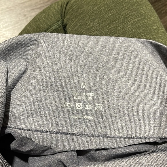 NVGTN Grey NV Seamless Leggings - Picture 4 of 4